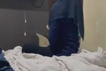 Cewek Jilbab Minta Coba Gaya Tidak Lazim poster